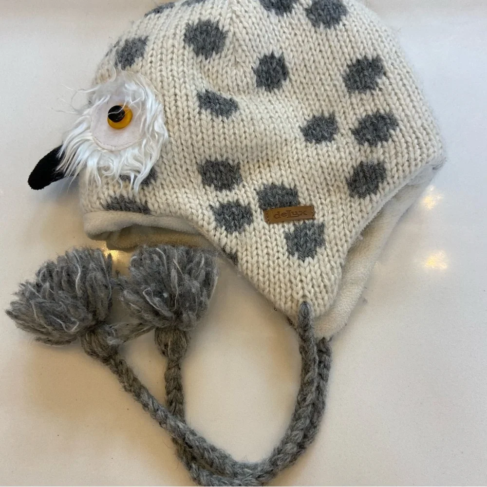 DeLux Kids Unique Owl with eyes and nose novelty Toboggan Wool Handmade in Nepal